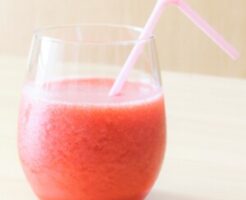 ウワサのお客さまのレシピ・甘酒いちごシェイク