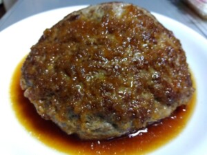 キューピー3分クッキングのレシピ・蒸しハンバーグ シャリアピンソース