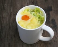 ZIPのレシピ・キャベツたっぷりマグカップスープ