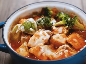 ホンマでっかtvのレシピ・甘塩鮭とアボカドのトマトジュース鍋