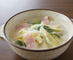 相葉マナブのレシピ・白菜とネギのクリームシチュー