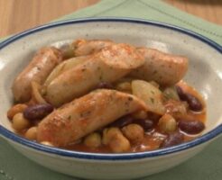 DAIGOも台所のレシピ・豆とソーセージの煮込み