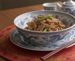 DAIGOも台所のレシピ・豚肉の炒めもの ごま風味