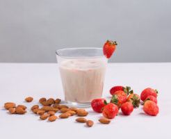 グレーテルのかまどのレシピ・いちご牛乳