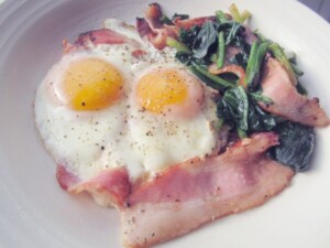 ゴー!ゴー!キッチン戦隊クックルンレシピ・ほうれんそうとチーズのすごもりたまご