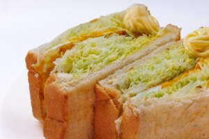 きょうの料理ビギナーズのレシピ・たっぷり春キャベツサンド