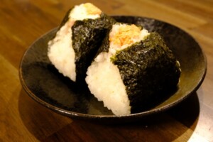 ミキティダイニングのレシピ・鮭～おにぎりの具