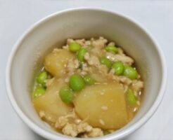 キューピー3分クッキングのレシピ・新じゃがと鶏ひきのとろみ煮