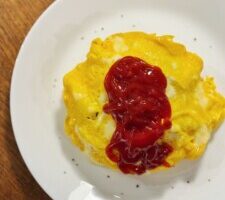 ミキティダイニングのレシピ・にんじんたっぷりオムライス