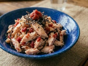 DayDay(デイデイ)のレシピ・ささみと梅干しの塩こんぶ和え