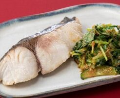 キューピー3分クッキングのレシピ・さわらの湯煮 きゅうりと三つ葉のみそあえ