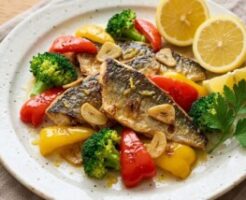 けるとめるのレシピ・アジと彩野菜のガーリックレモンバターソテー