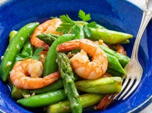 きょうの料理のレシピ・アスパラとスナップえんどう、えびのガーリック炒め
