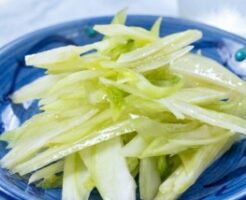 有働由美子の健康案内人のレシピ・キャベツの芯の和え物