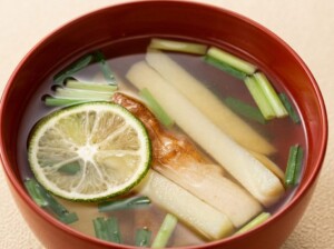 きょうの料理のレシピ・新じゃがいもとちくわのおすまし