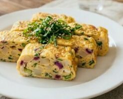 DayDay(デイデイ)のレシピ・漬け物で味付けした卵焼き