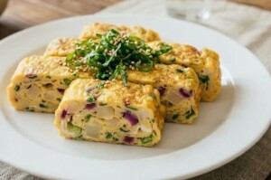 DayDay(デイデイ)のレシピ・漬け物で味付けした卵焼き