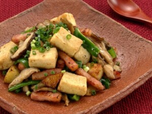 DAIGOも台所のレシピ・高野豆腐とベーコンの炒め物