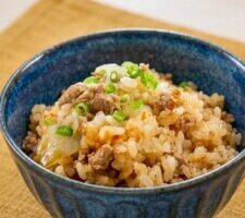 相葉マナブのレシピ・鶏白湯仕立ての勝浦タンタンメン風釜飯