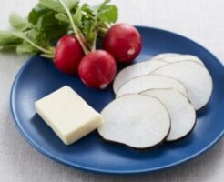 沸騰ワード10のレシピ・黒大根とラディッシュの岩塩バター添え