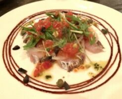 滝沢カレン&和田明日香のフィーリンきっちんのレシピ・サワラの炙りカルパッチョ 梅トマトソース