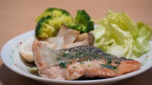 どさんこワイド179のレシピ・新緑野菜とサクラマスのムニエル