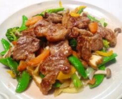 キューピー3分クッキングのレシピ・牛こまとパプリカの焼き肉のたれ酢炒め