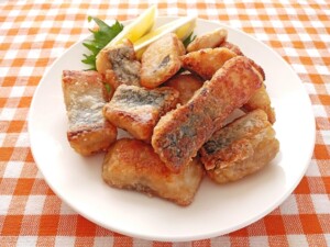 どさんこワイド179のレシピ・開きホッケの竜田揚げ
