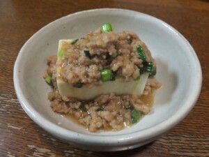 キューピー3分クッキングのレシピ・豆腐ステーキ香味にらそぼろ