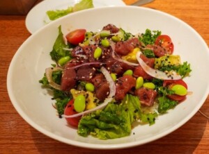 滝沢カレン&和田明日香のフィーリンきっちんのレシピ・マグロと春菊のサラダ