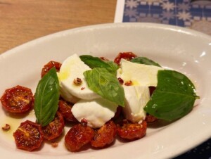 ひるおびのレシピ・セミドライトマトのカプレーゼ