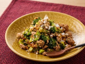 滝沢カレン&和田明日香のフィーリンきっちんのレシピ・ブロッコリーの納豆肉そぼろ