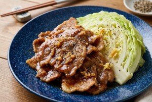 キューピー3分クッキングのレシピ・蒸しキャベツとしょうが焼き