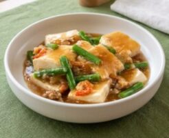 DAIGOも台所のレシピ・豆腐とインゲンの煮込み