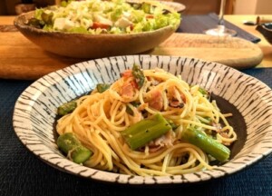 滝沢カレン&和田明日香のフィーリンきっちんのレシピ・アスパラとしらすのペペロンチーノ