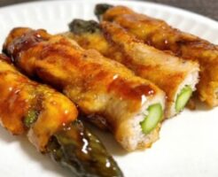 ノンストップのレシピ• アスパラの甘辛豚つくね