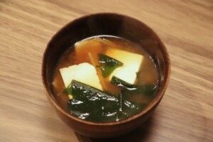 相葉マナブのレシピ・わかめの味噌汁