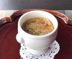ミキティダイニングのレシピ・オニオングラタンスープ