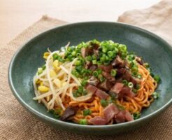 キューピー3分クッキングのレシピ・かつおと豆もやしの梅コチュジャン麺