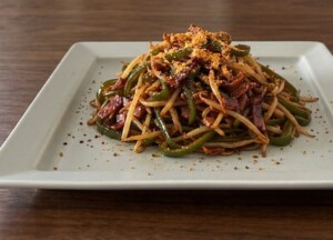 滝沢カレン&和田明日香のフィーリンきっちんのレシピ・もやしとピーマンのタバスコ炒め