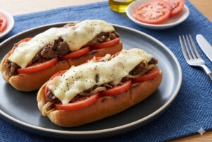 DAIGOも台所のレシピ・牛肉のスタミナホットドッグ