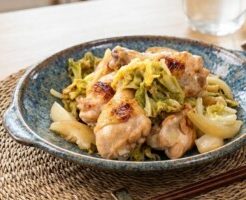 きょうの料理ビギナーズのレシピ・鶏手羽とキャベツの煮物