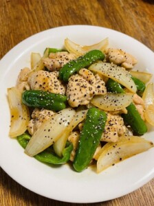 キューピー3分クッキングのレシピ・鶏胸肉の黒こしょうあん