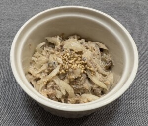 有働由美子の健康案内人のレシピ・サバ缶にタマネギ