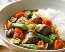 きょうの料理のレシピ・さば缶と夏野菜のカレー