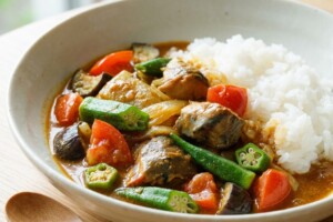 きょうの料理のレシピ・さば缶と夏野菜のカレー