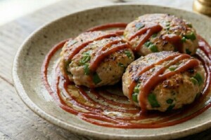 食卓のひみつのレシピ・まるごとピーマンのチキンハンバーグ