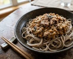 有働由美子の健康案内人のレシピ・サバ缶とお蕎麦と納豆