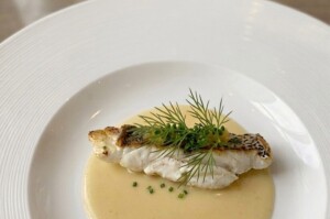 滝沢カレン&和田明日香のフィーリンきっちんのレシピ・スズキのポワレ ブールブランソース