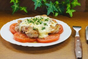 キューピー3分クッキングのレシピ・チキンとトマトのチーズ蒸し